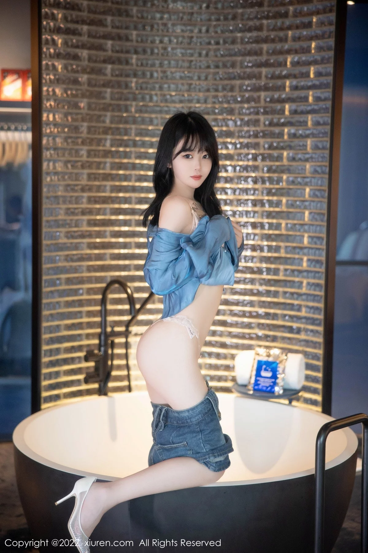 Xrmnw.Vip_奶瓶_写真